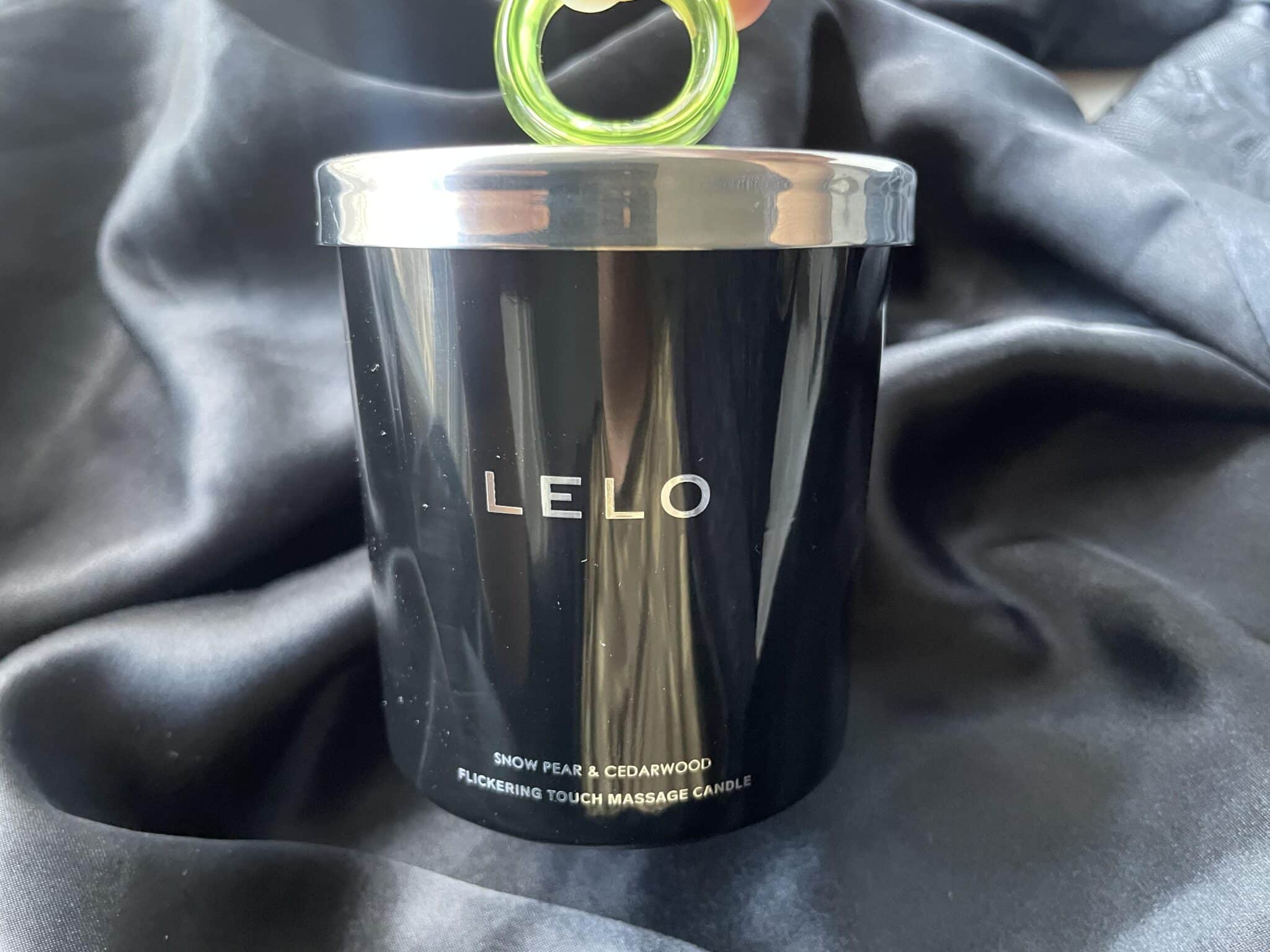 LELO Flickering Touch Massage Candle. Slide 6