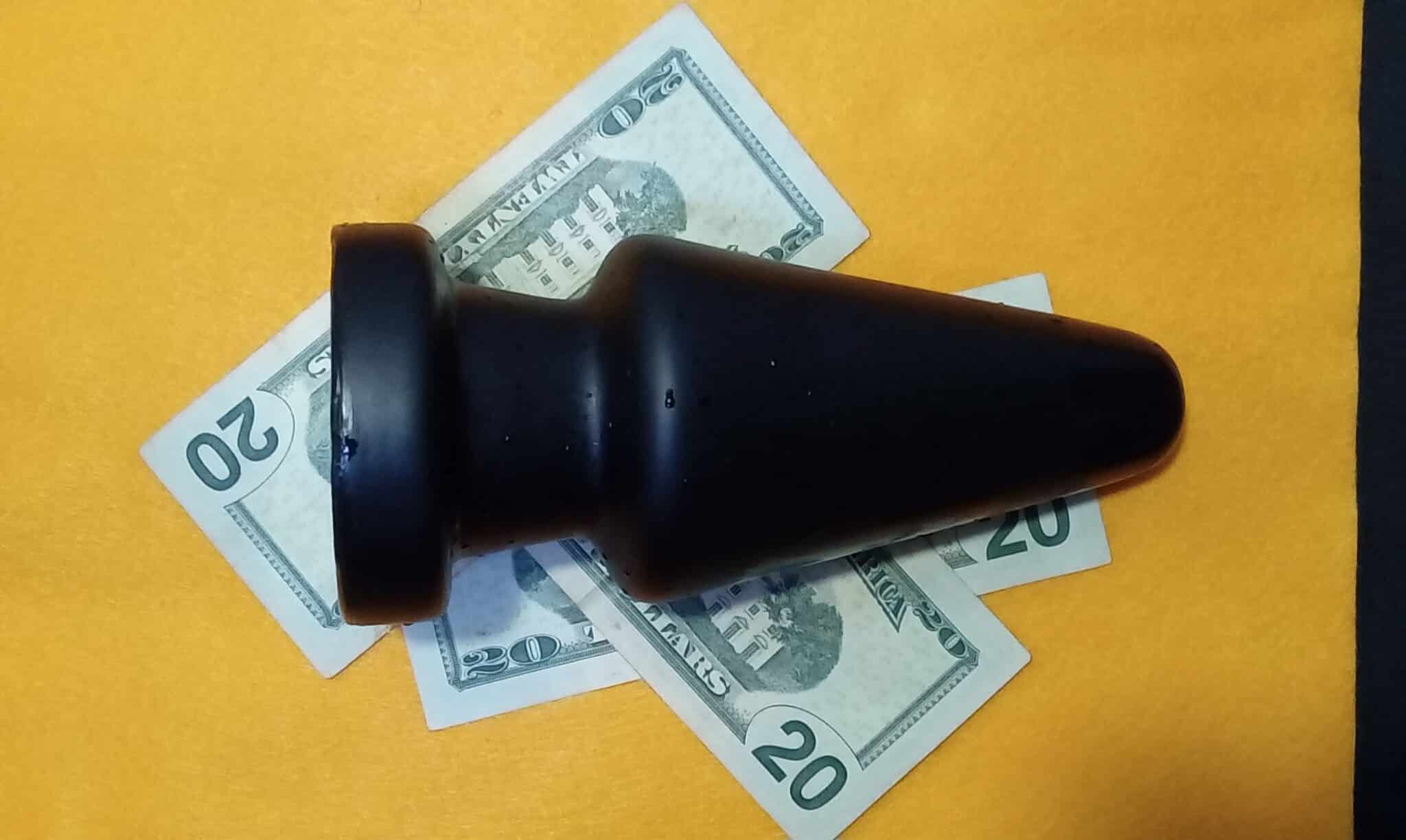 Oxy Anal Slaughter Huge Butt Plug The Oxy Anal Slaughter Huge Butt Plug: Balancing Quality and Cost