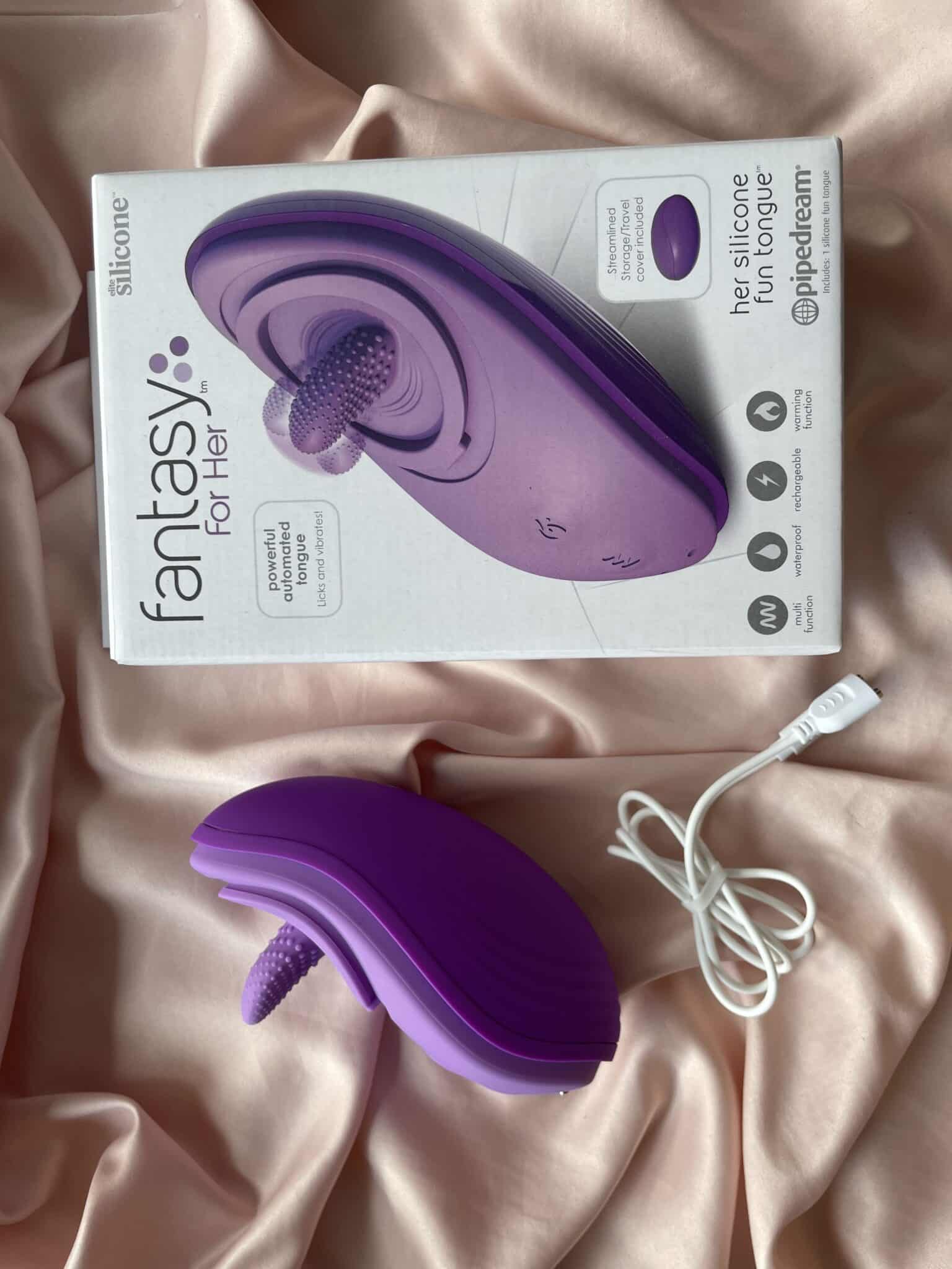 Fantasy For Her - Her Silicone Fun Tongue Evaluating the Fantasy For Her - Her Silicone Fun Tongue’s packaging