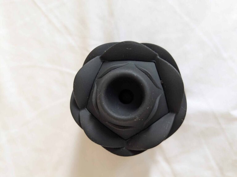 Fifty Shades of Grey Black Rose Suction Stimulator - 