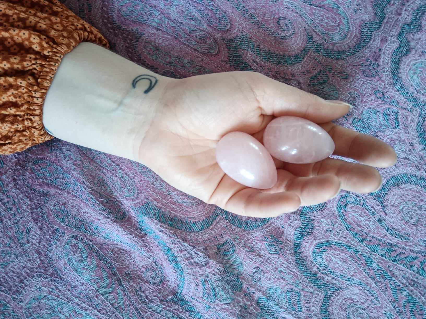 My Personal Experiences with Le Wand Rose Quartz Yoni Eggs