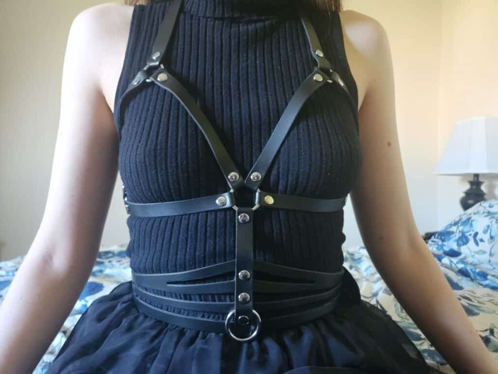 DOMINIX Deluxe Leather Open Cup Harness Bra Review [Tried & Tested]