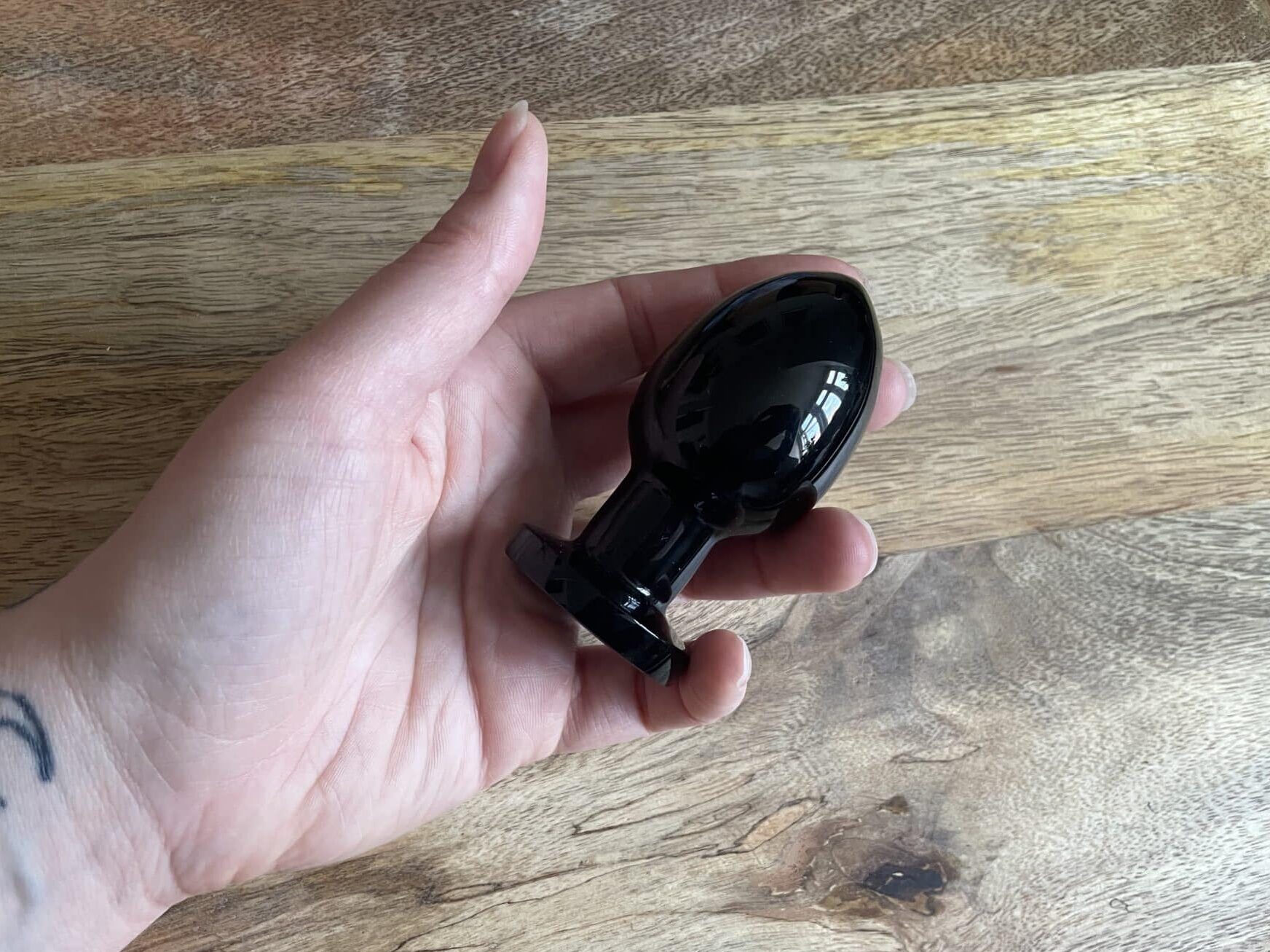 Chakrubs Xaga Root Crystal Butt Plug Review