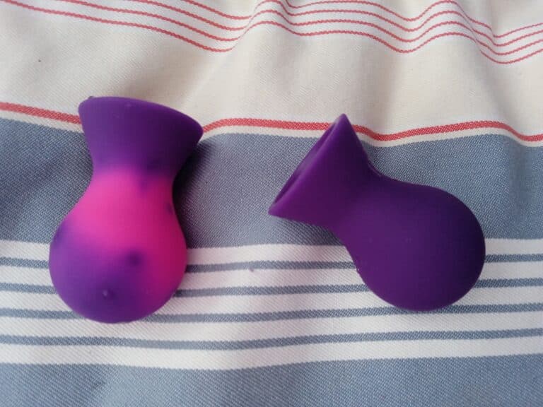 Lovehoney Colorplay Color-Changing Nipple Suckers - <