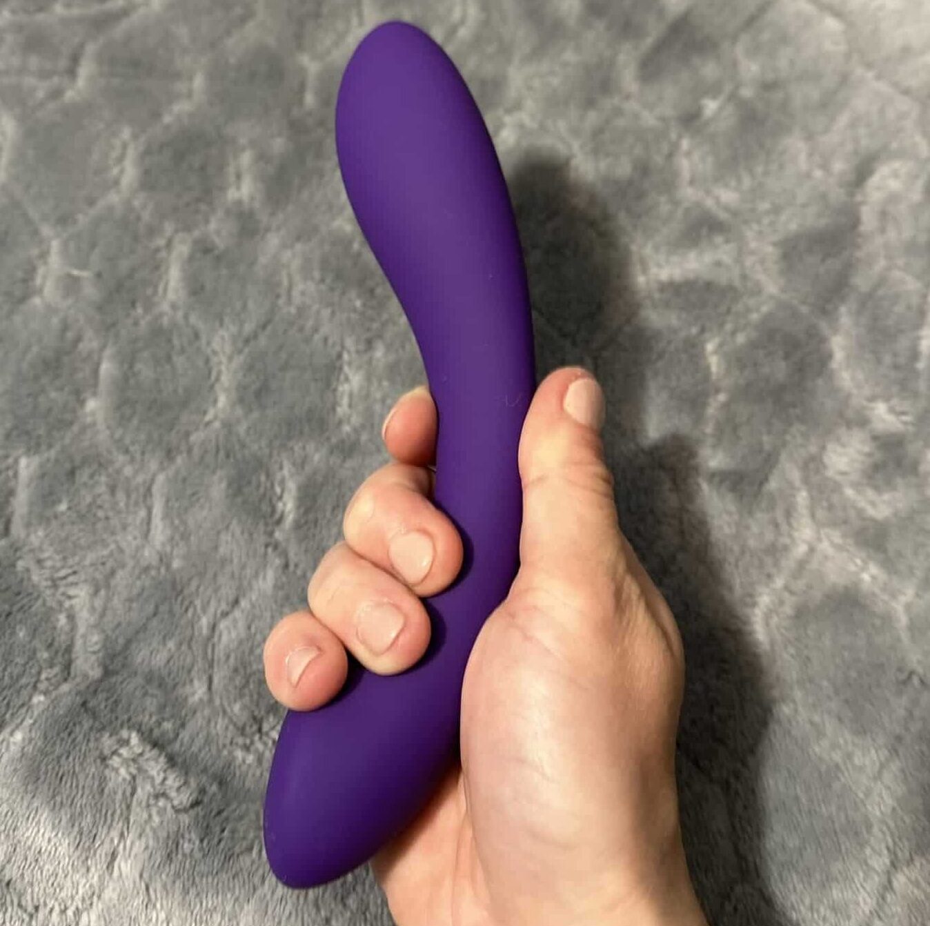 Desire Luxury Weighted Curved Silicone Dildo Quality