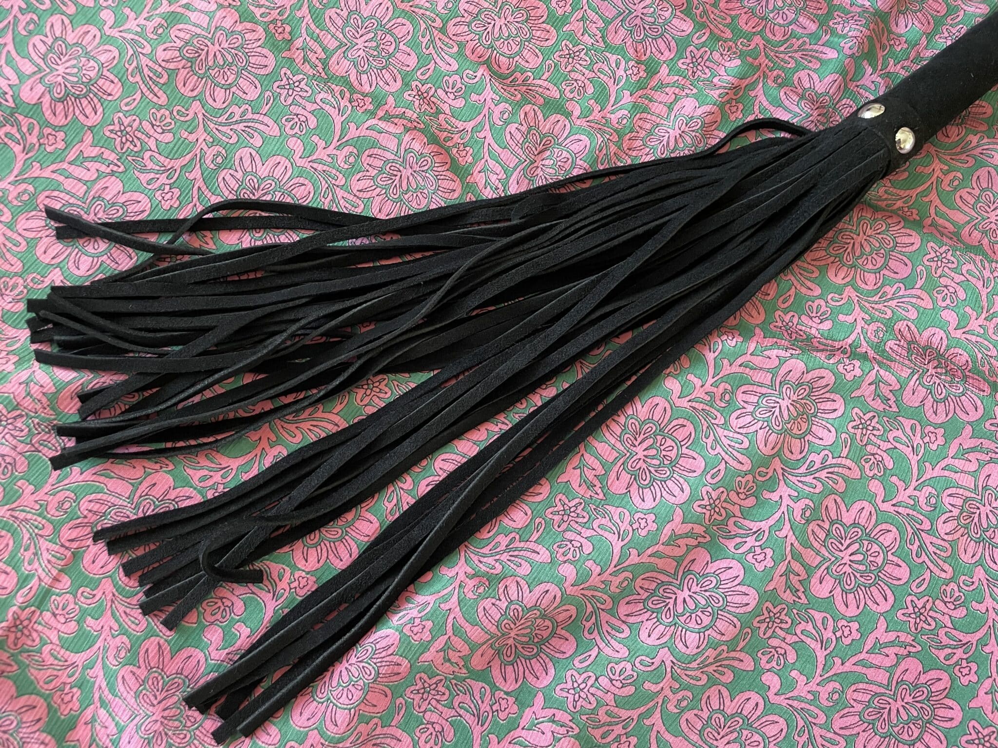 Bondage Boutique Advanced Extra Long Suede Flogger Performance