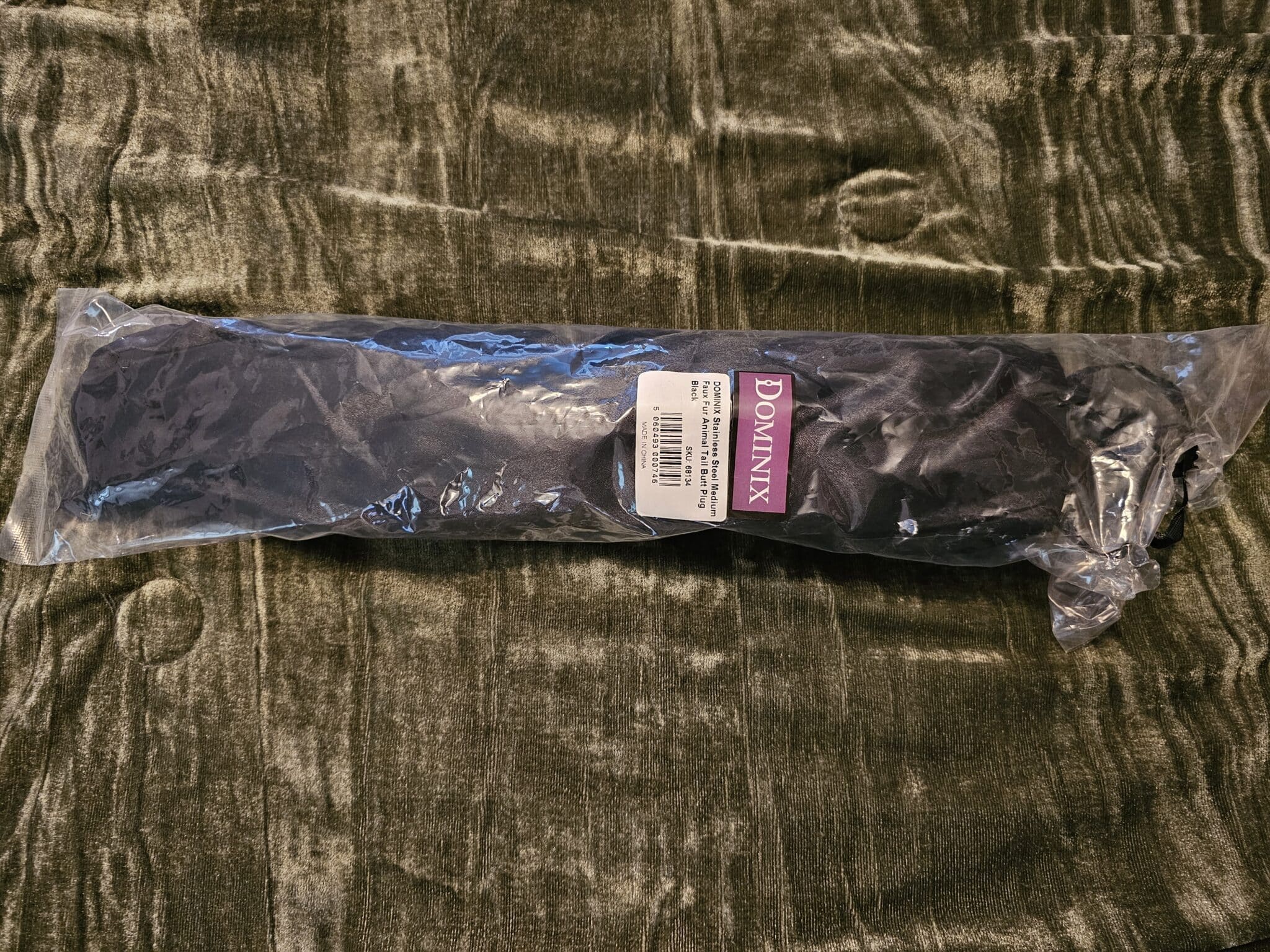 DOMINIX Deluxe Metal Faux Fur Tail Butt Plug Packaging