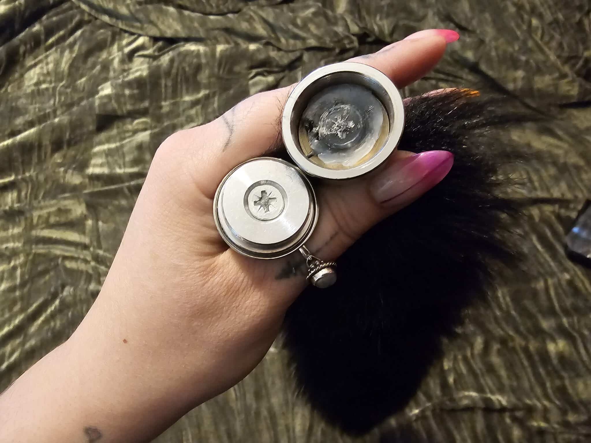 DOMINIX Deluxe Metal Faux Fur Tail Butt Plug Quality