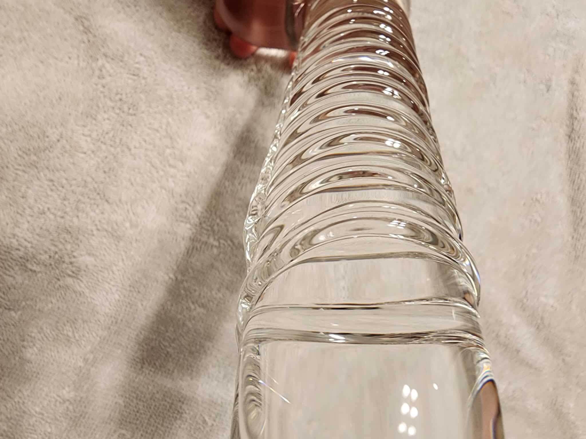 Glas 8" Realistic Ribbed Glass Dildo. Slide 7