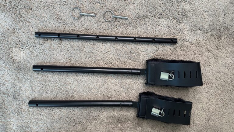 Bondage Boutique Expandable Spreader Bar with Leather Cuffs - <