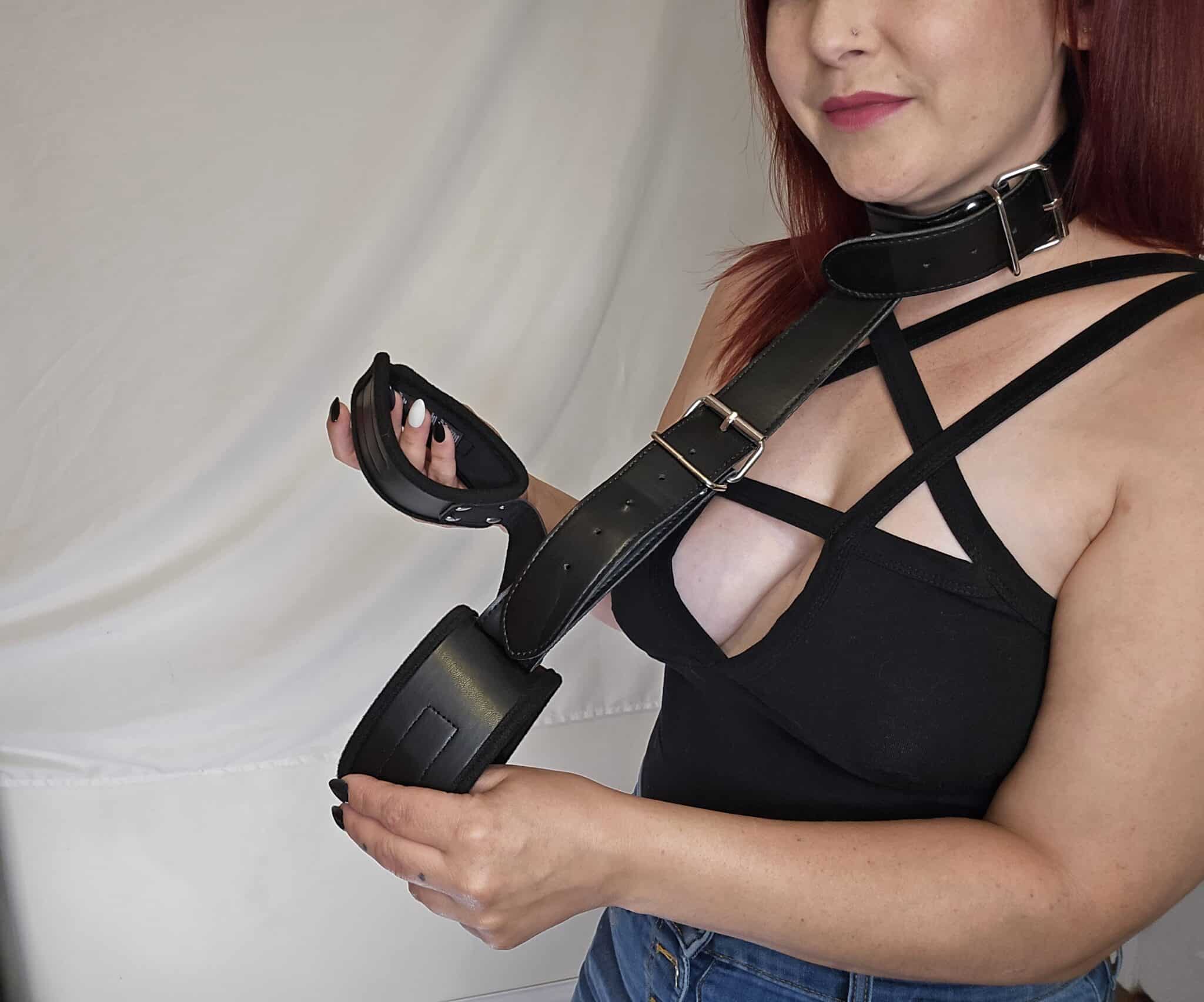 Bondage Boutique Faux Leather Collar to Wrist Restraints Design