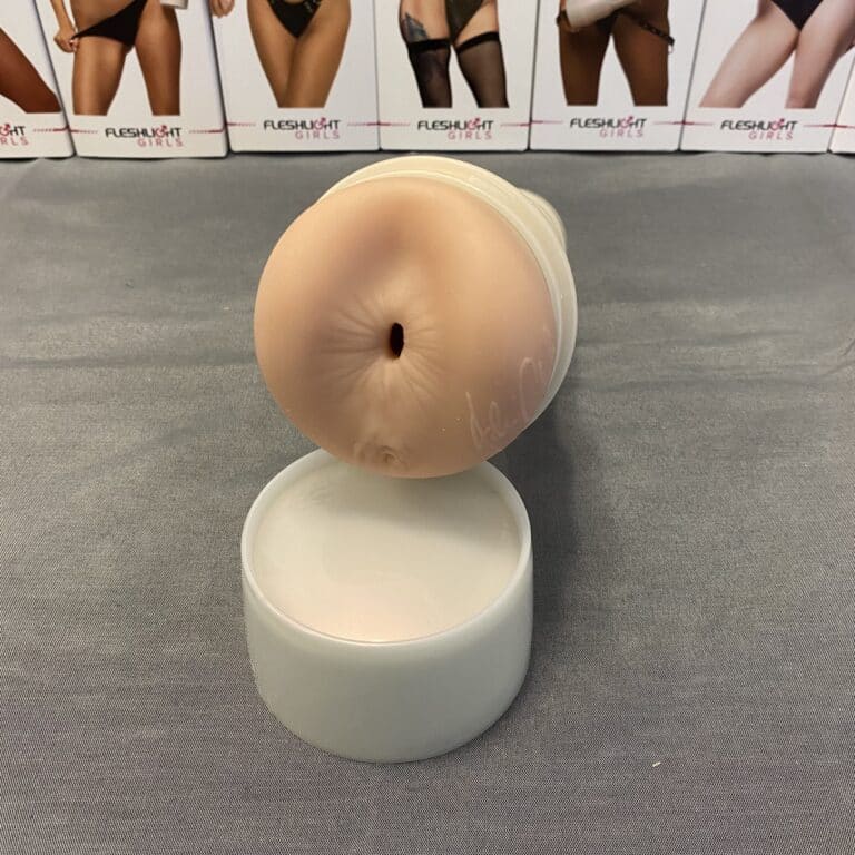 Adriana Chechik Anal Fleshlight - 