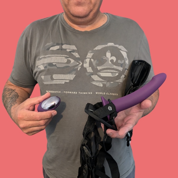 Desire Luxury Vibrating Strap-On Kit. Slide 10