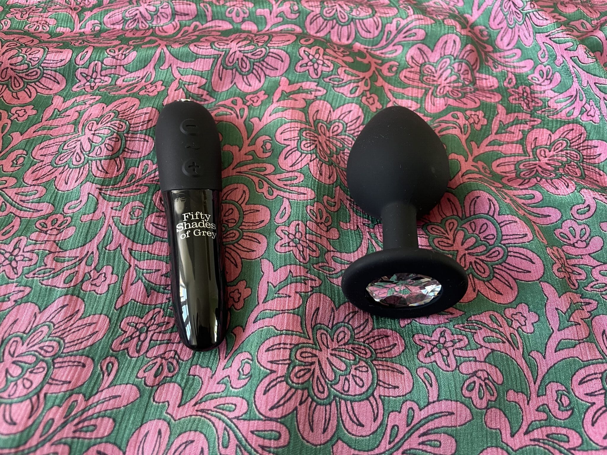 Fifty Shades of Grey X We-Vibe Come to Bed Couple's Kit Quality