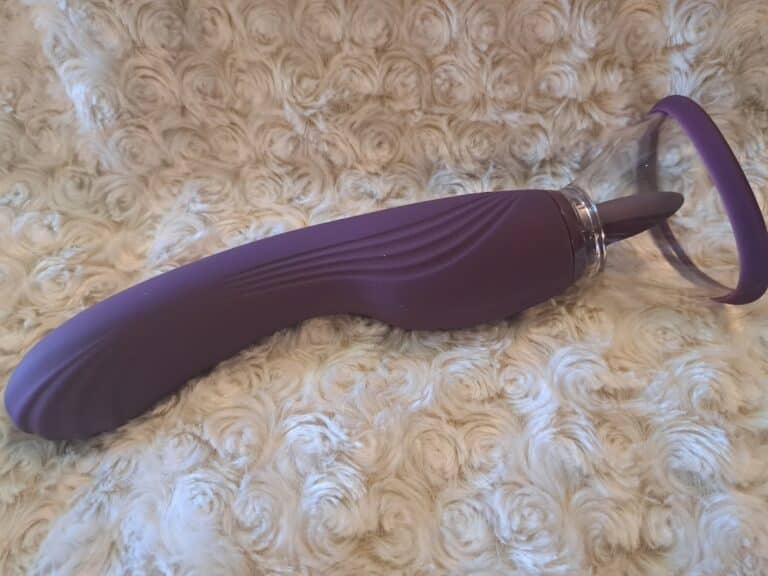 Lick Me Pussy Pump with Tongue Vibrator - 