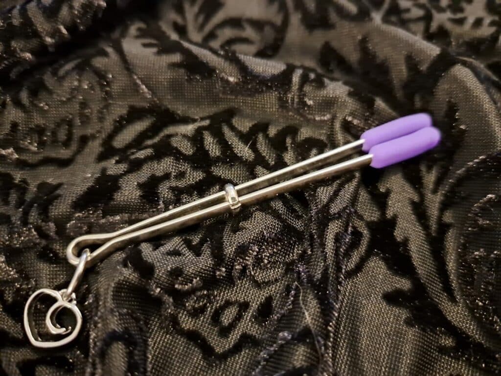 The 3 Best Nipple and Clit Clamps [Actually Tested] - Bedbible.com