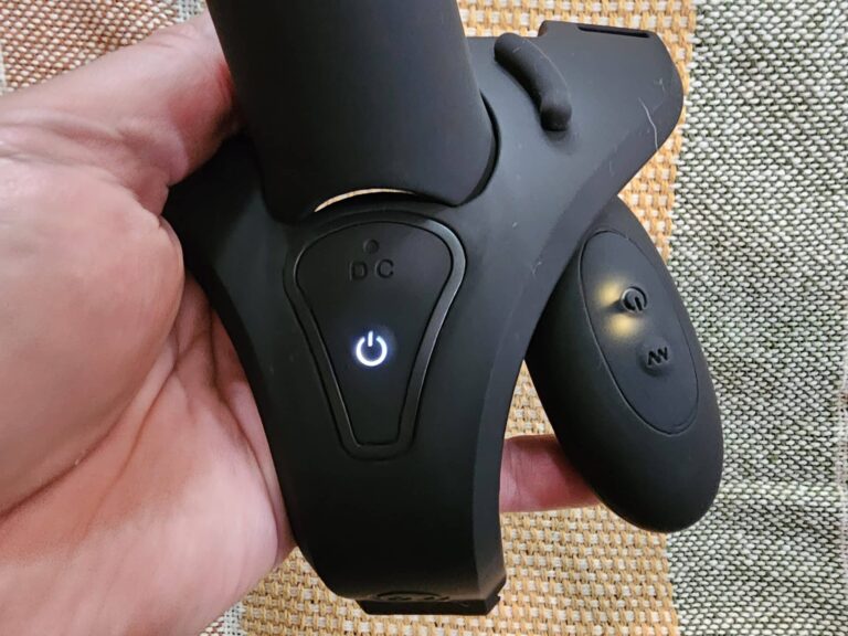 Doc Johnson Be Naughty Vibrating Hollow Strap-On Set - 