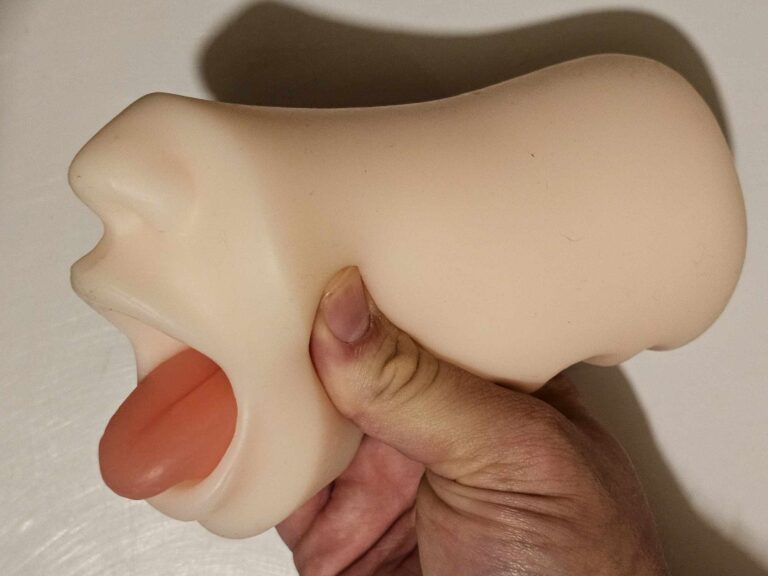 Deep Throat Real Mouth Male Masturbator - 