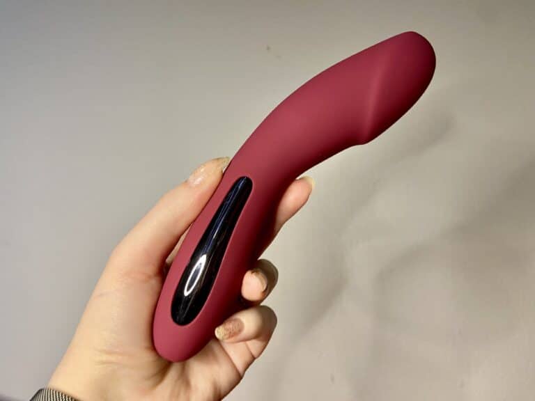 Mantric Rechargeable Realistic Vibrator - 