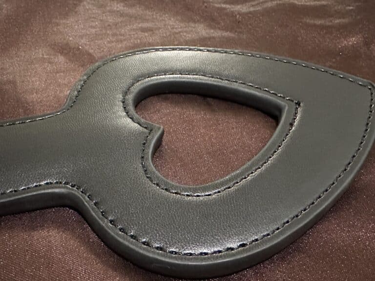 Sex & Mischief Shadow Heart Paddle - 