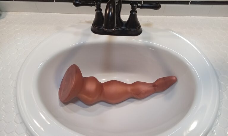 Peepshow Toys - Squarepeg Toys, Tree Large - 