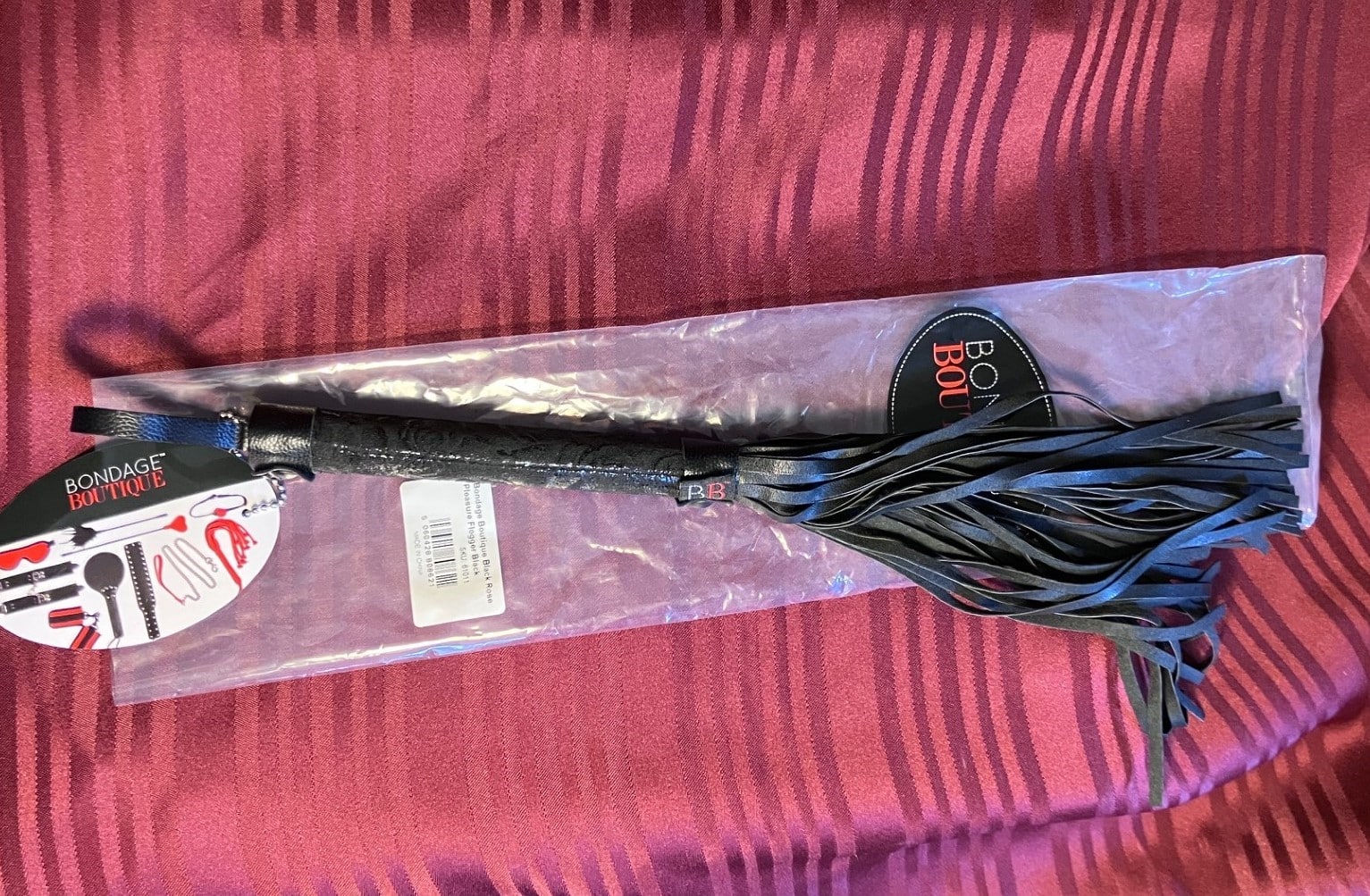 Bondage Boutique Black Rose Beginners Flogger. Slide 8