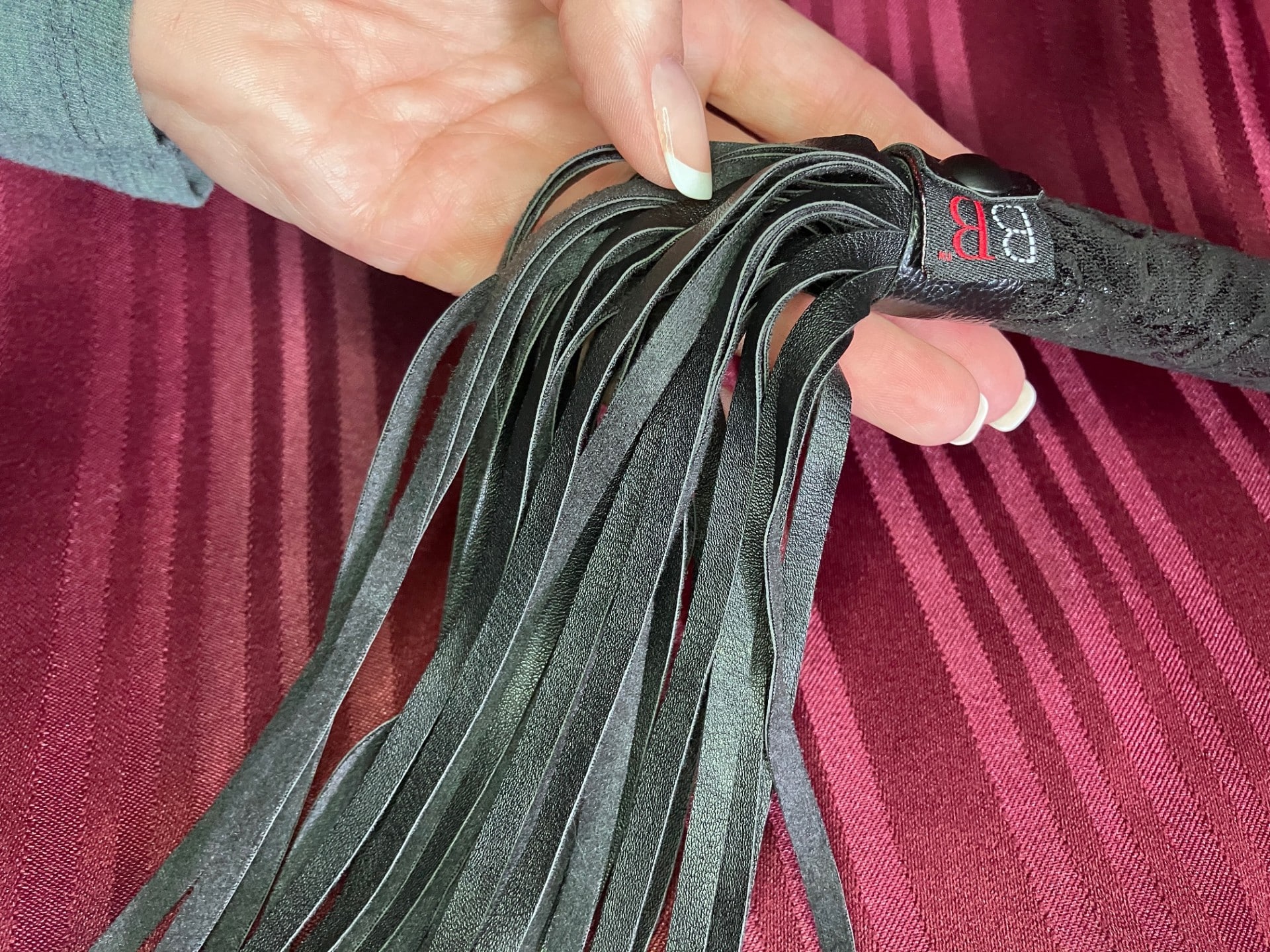 Bondage Boutique Black Rose Beginner's Flogger Design