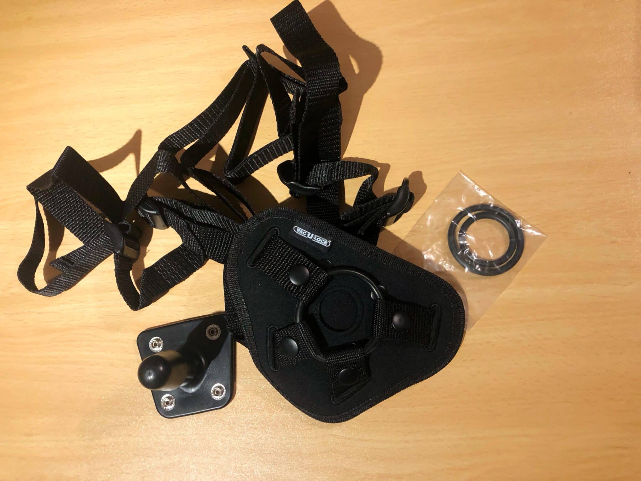 Vac-U-Lock Luxe Harness with Plug  Materials and care