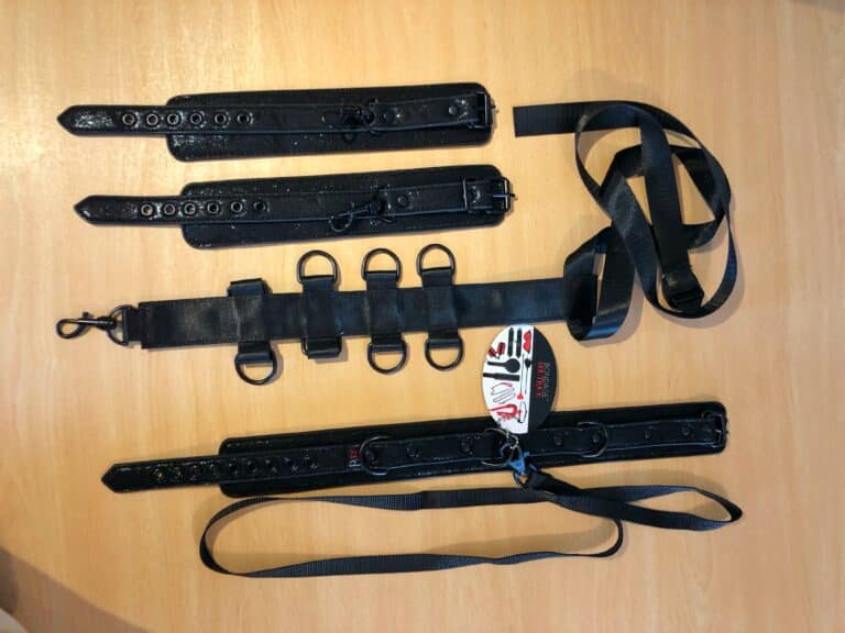 Bondage Boutique Black Rose Restraints Harness - 