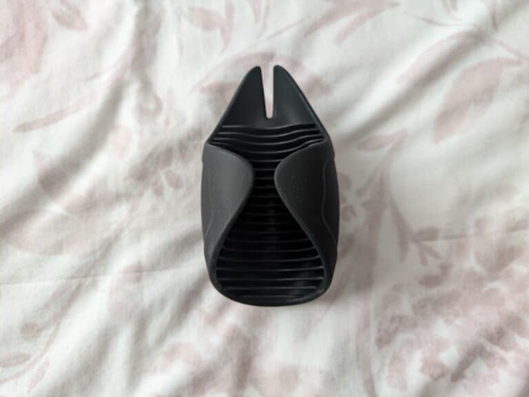 Blowmotion Vibrating Hand Job Masturbator - 