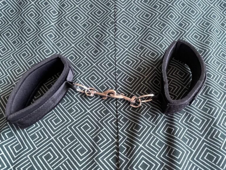 Sportsheets Neck and Wrist Restraint Review