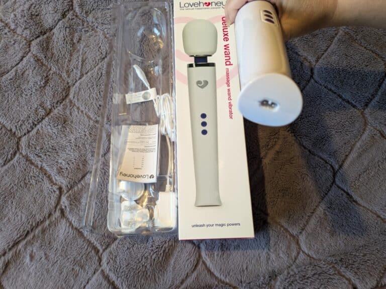 Lovehoney Deluxe Extra Powerful Rechargeable Wand Massager -  