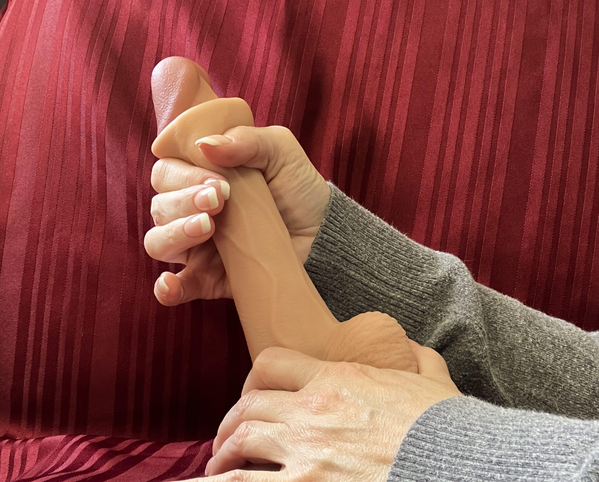 Lifelike Lover Luxe Ultra Realistic Silicone Dildo review