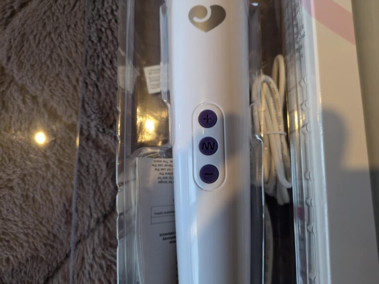 Lovehoney Deluxe Extra Powerful Rechargeable Wand Massager - 