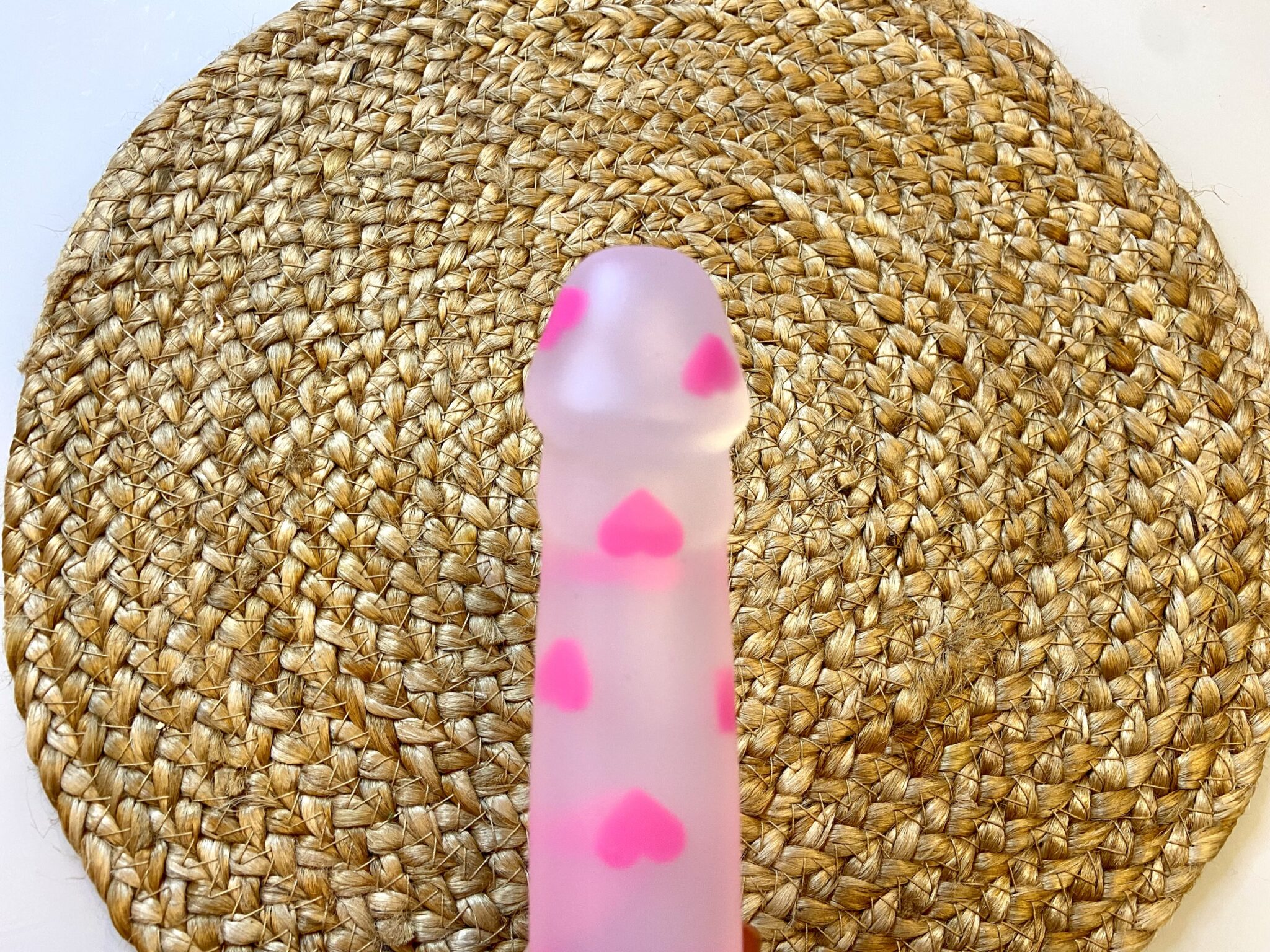 Lovehoney Heart Pounder Dildo. Slide 4