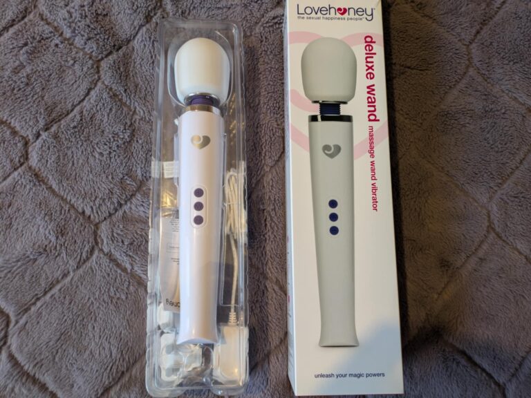 Lovehoney Deluxe Extra Powerful Rechargeable Wand Massager - 