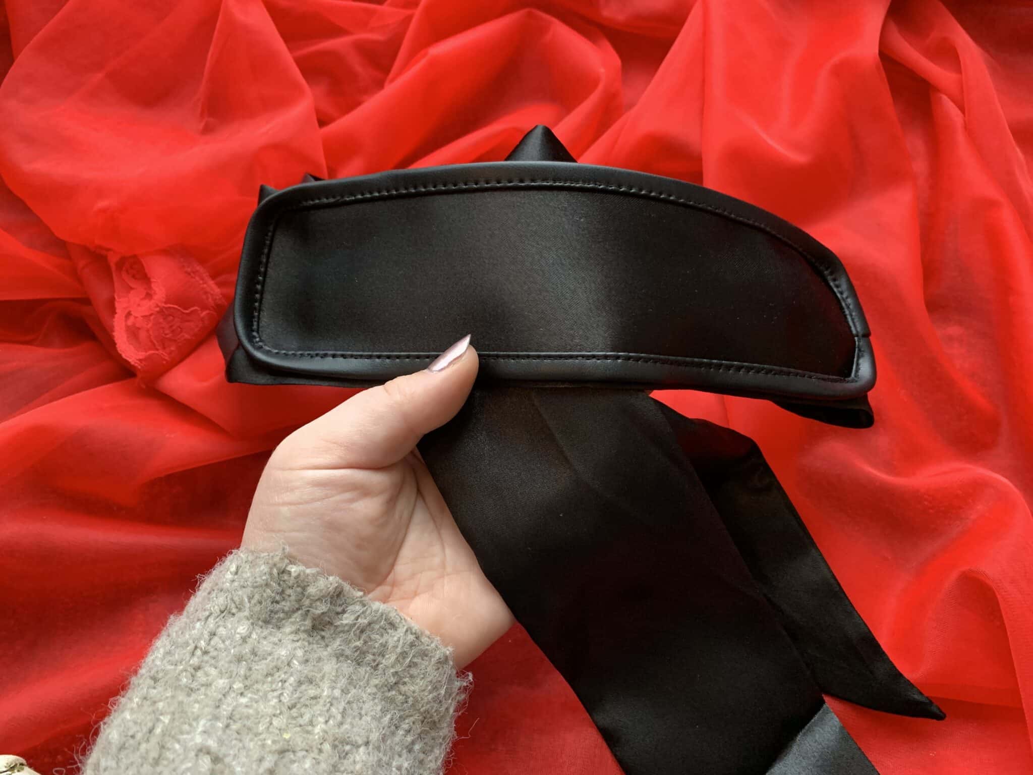 Lovehoney Silky Black Blindfold Review