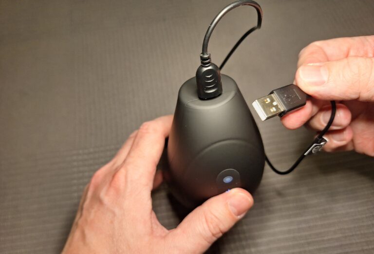 Blowmotion Warming and Pulsing Male Masturbator - 