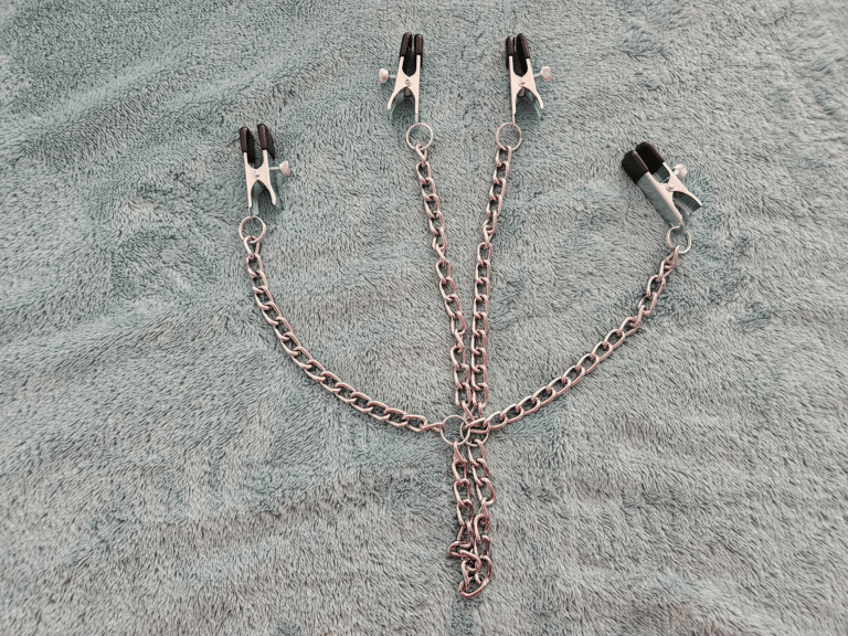 DOMINIX Deluxe Adjustable Labia and Nipple Clamps - 