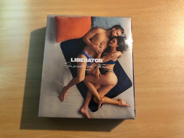 Liberator Fascinator Travel Throw  - 