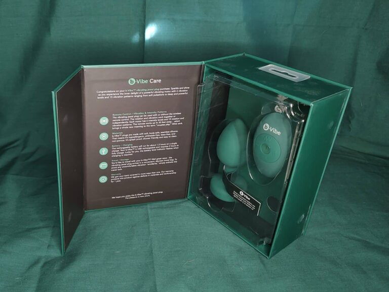 b-Vibe Vibrating Jewel Plug - 