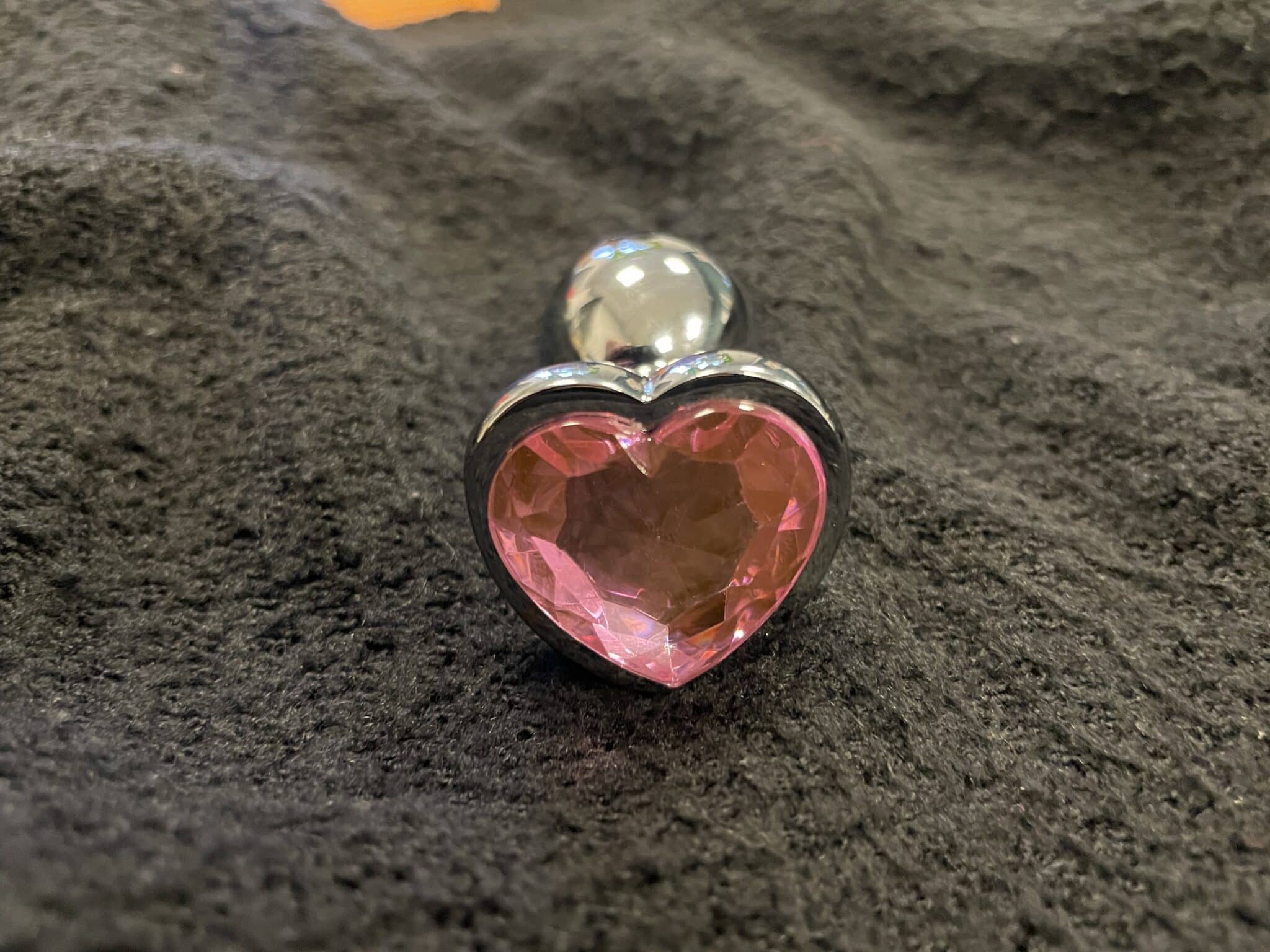 Lovehoney Jeweled Heart Metal Butt Plug. Slide 3