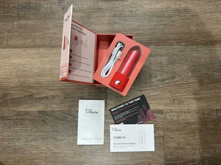 Tracy's Dog Surreal Lipstick Vibrator - <