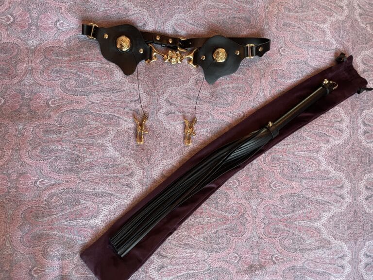 UPKO Leather Flogger - 