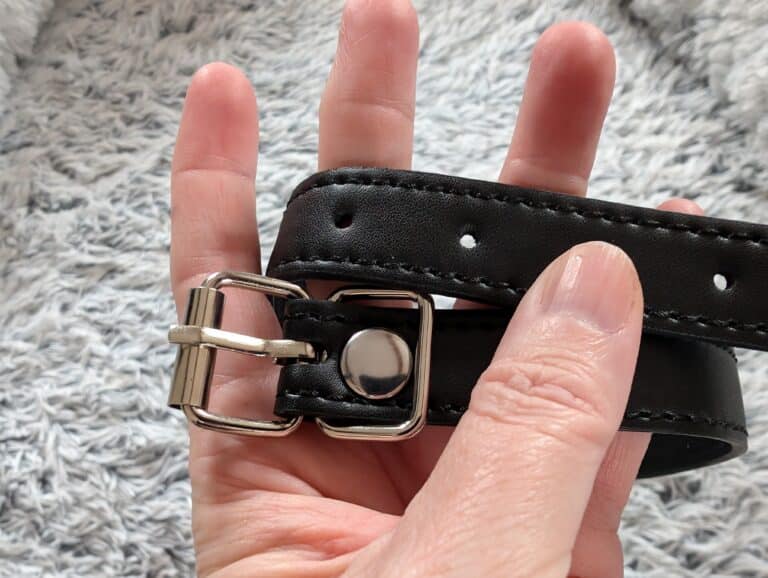 DOMINIX Deluxe Silicone Open Mouth Lip Gag Review