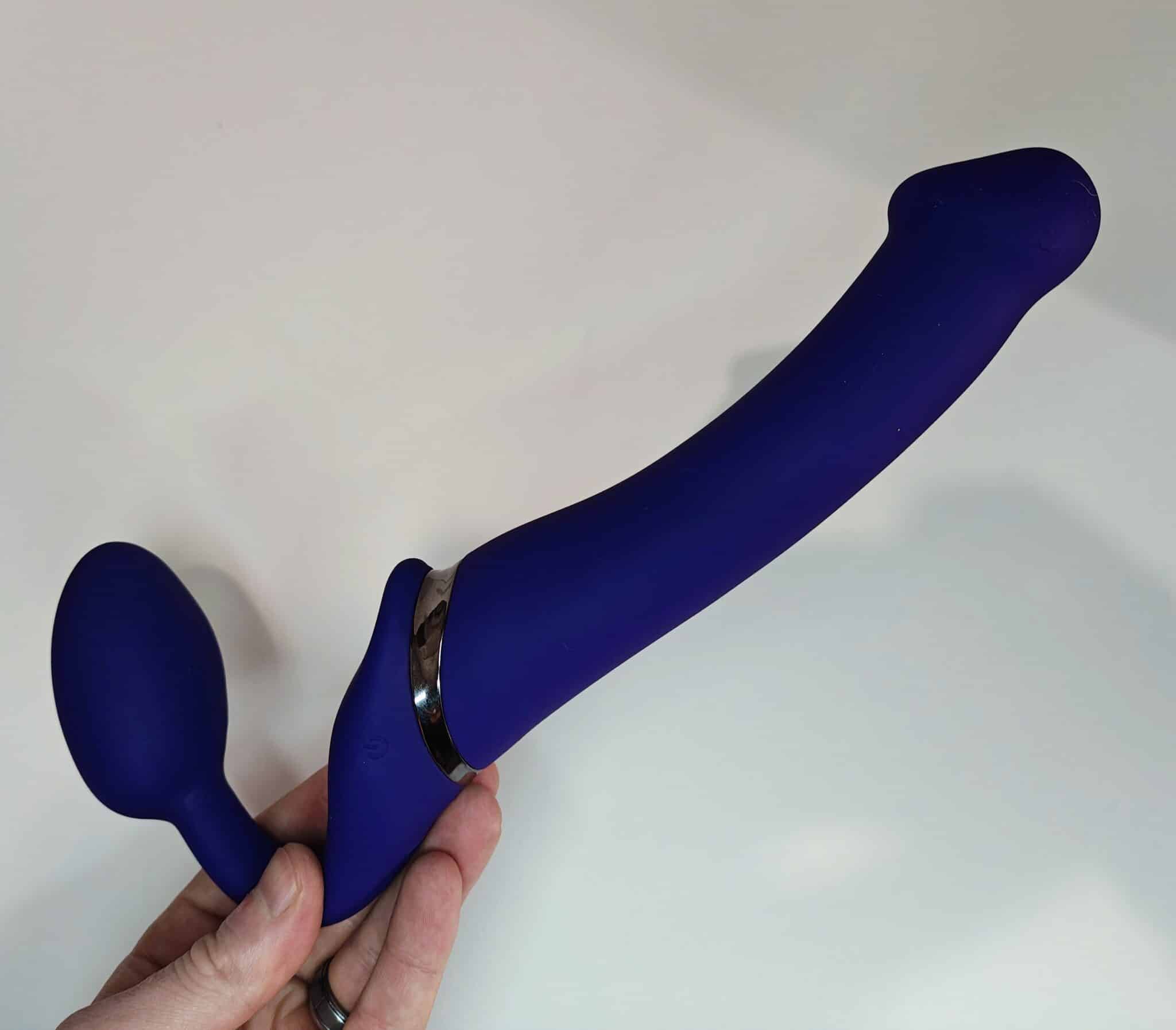 Strap-On-Me Vibrating Strapless Strap-on Review