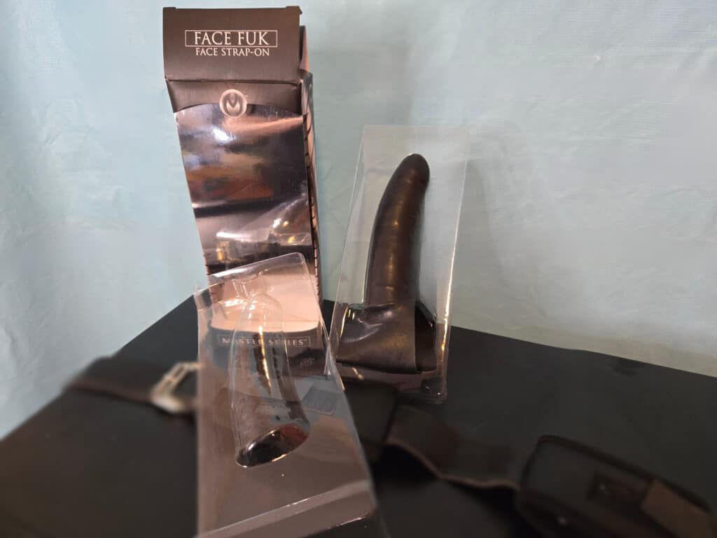 Master Series Face Fuk Strap-On - 
