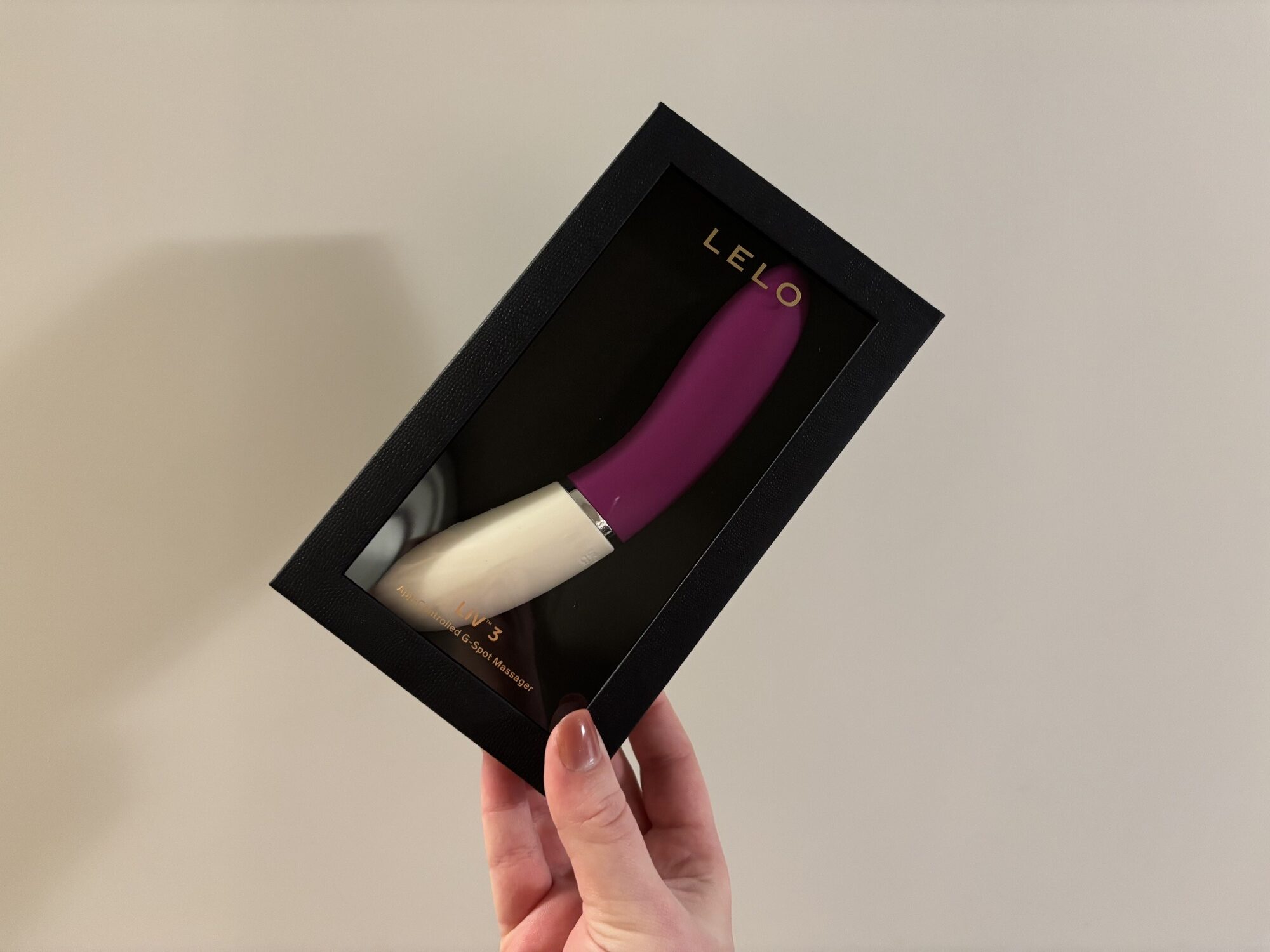 LELO Liv 3 Packaging