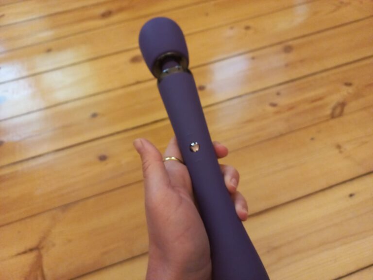 Lovehoney Desire Luxury Wand Vibrator - 