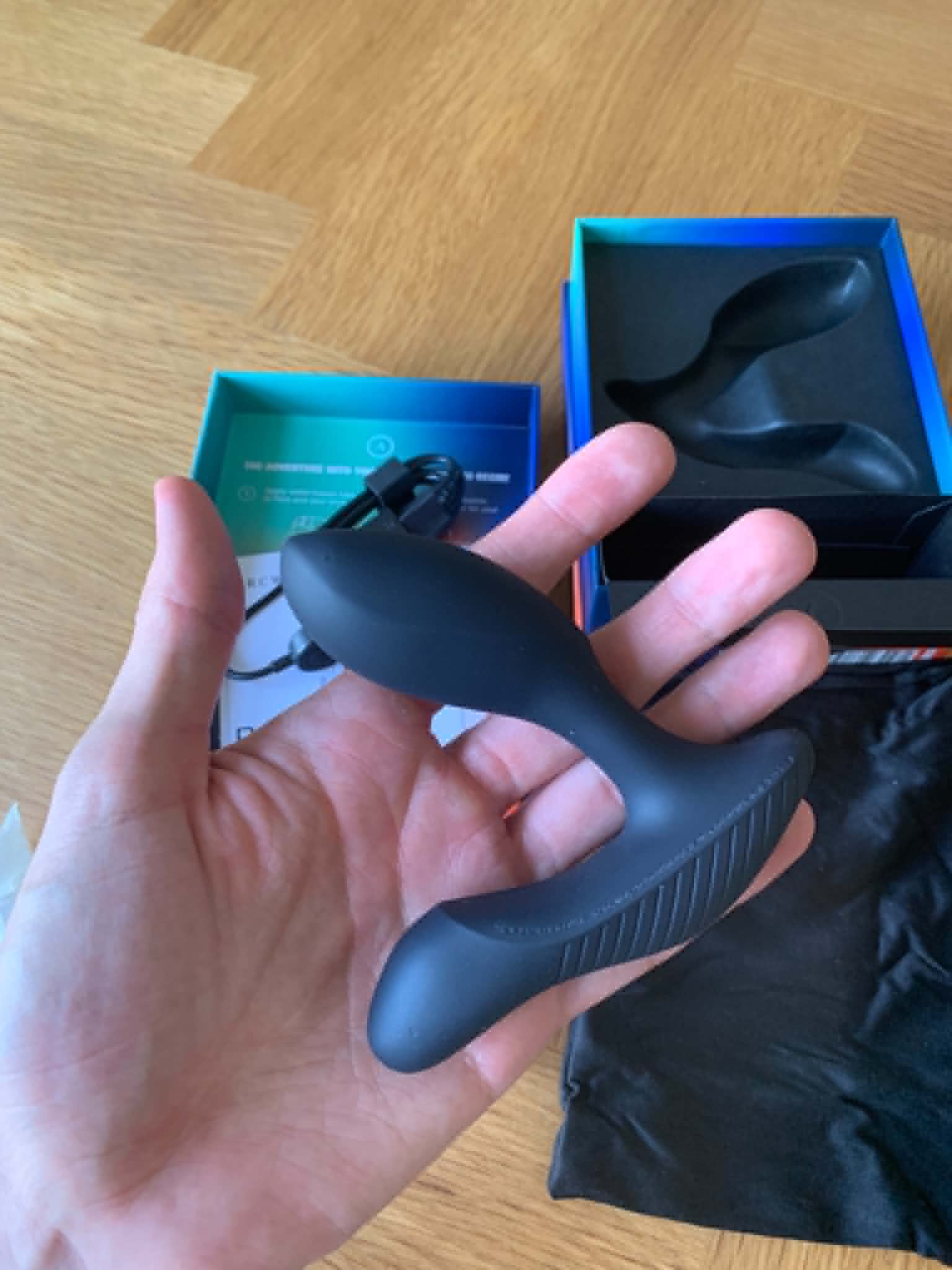 Arcwave Perk Vibrating Prostate Massager Design